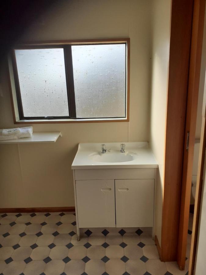 Moeraki Beach Motels Esterno foto
